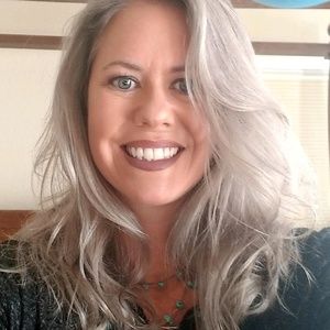 Meet your Posher, Monica